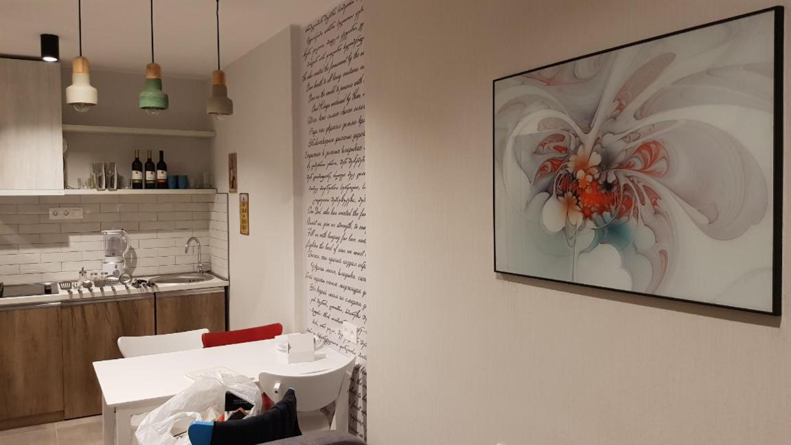 Your Home In Tbilisi: Cosy Stay In The Old City Exteriör bild