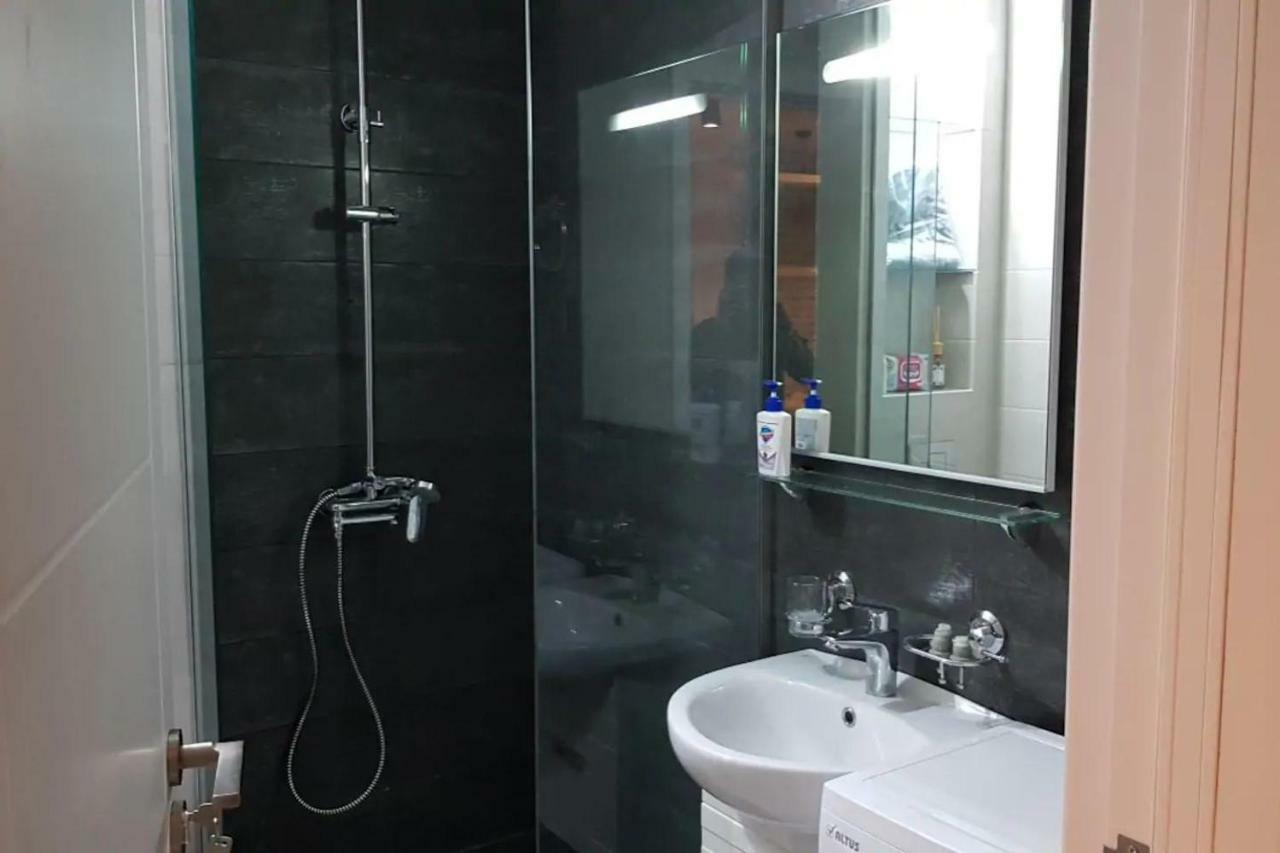 Your Home In Tbilisi: Cosy Stay In The Old City Exteriör bild